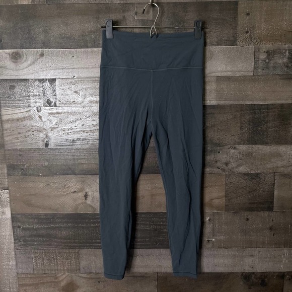 SOLD Athleta Ultra High Rise Elation 7/8 Tight S - Picture 2 of 3